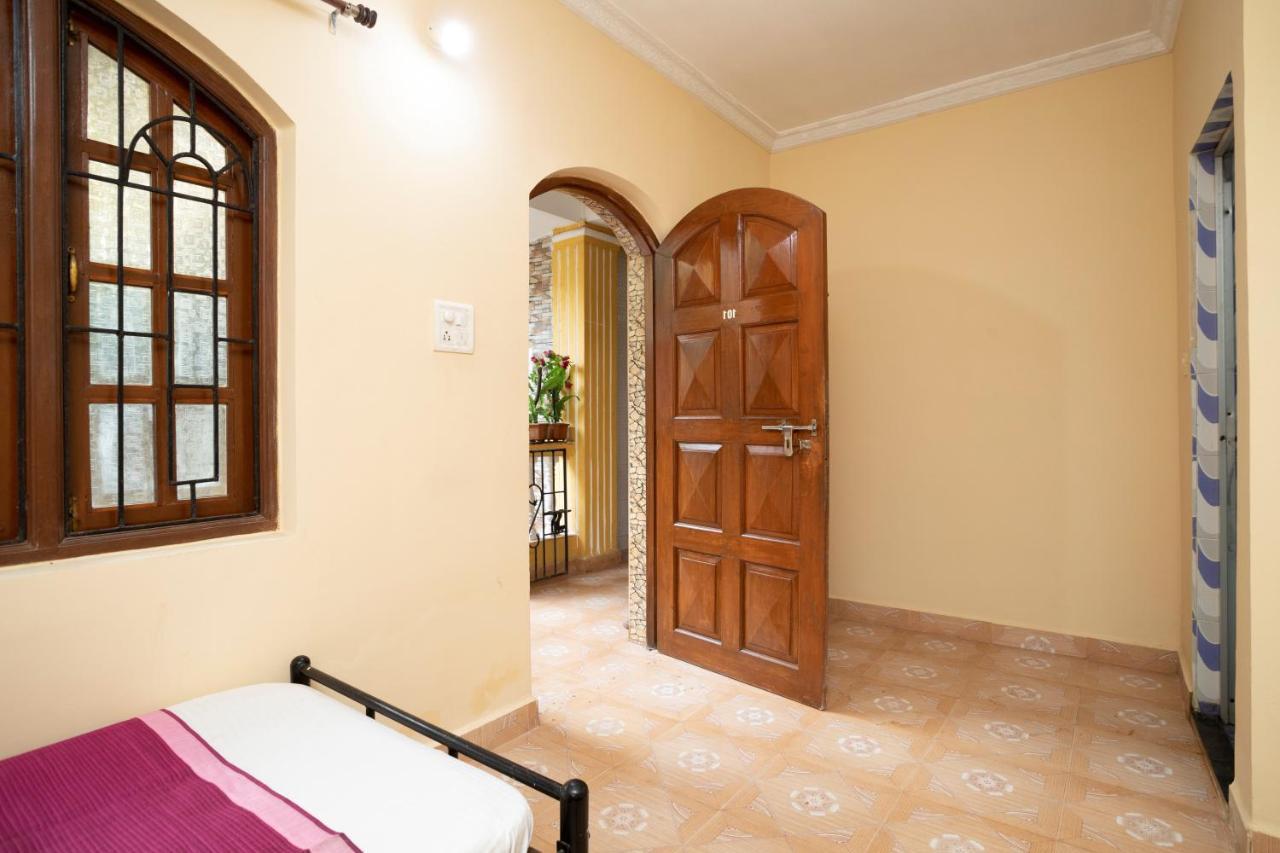 Hotel Walking 2 Beach Calangute Ngoại thất bức ảnh